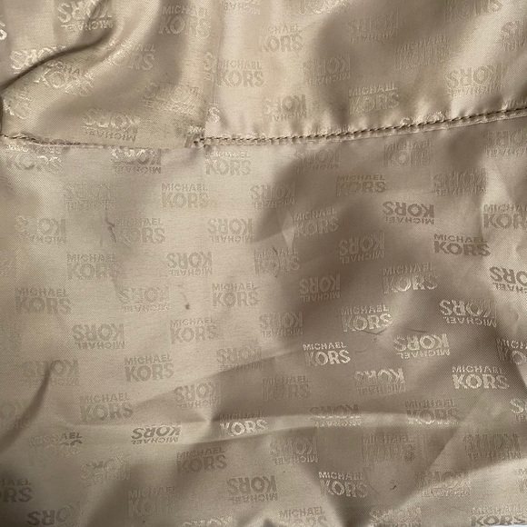 Michael Kors Tan Signature Logo Shoulder Purse - Picture 14 of 14